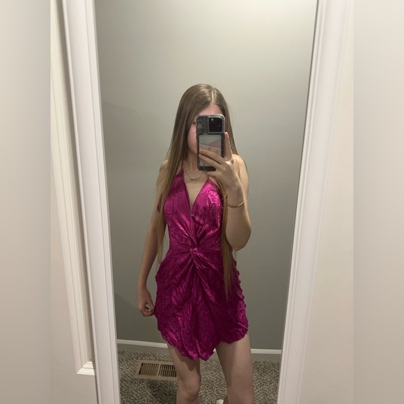 Lizard Thicket Dress. - Picture 2 of 3